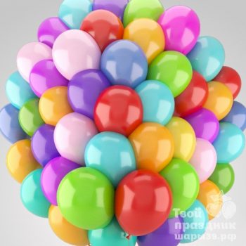Большое облако из 50 воздушных шаров с гелием