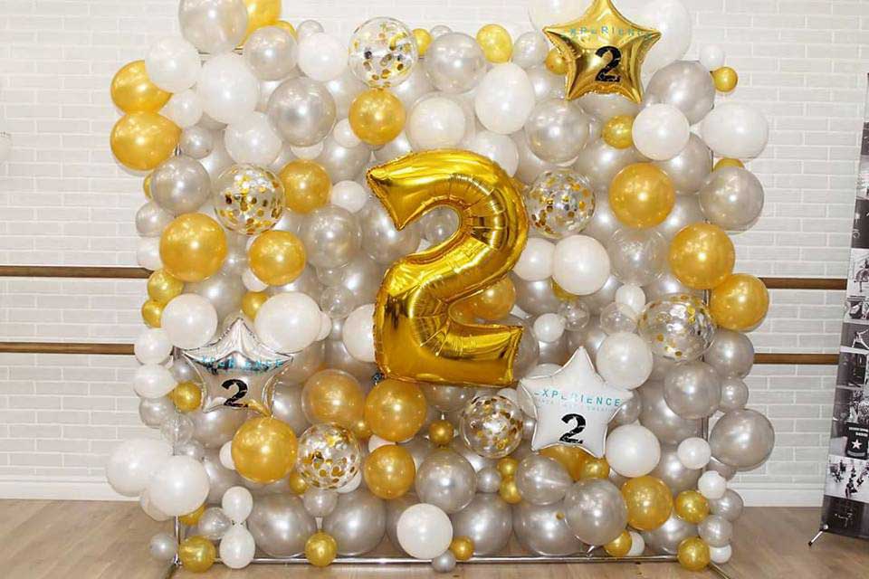 Фотозона из разнокалиберных шаров 2х3 метра — изображение 9